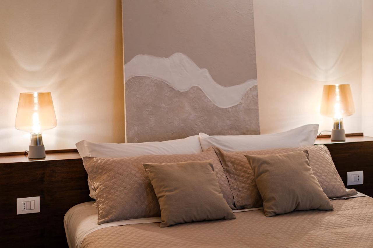 Helloapulia Charming Palazzo Clemente - Self-Catering Suites With Aircondition مونوبولي المظهر الخارجي الصورة