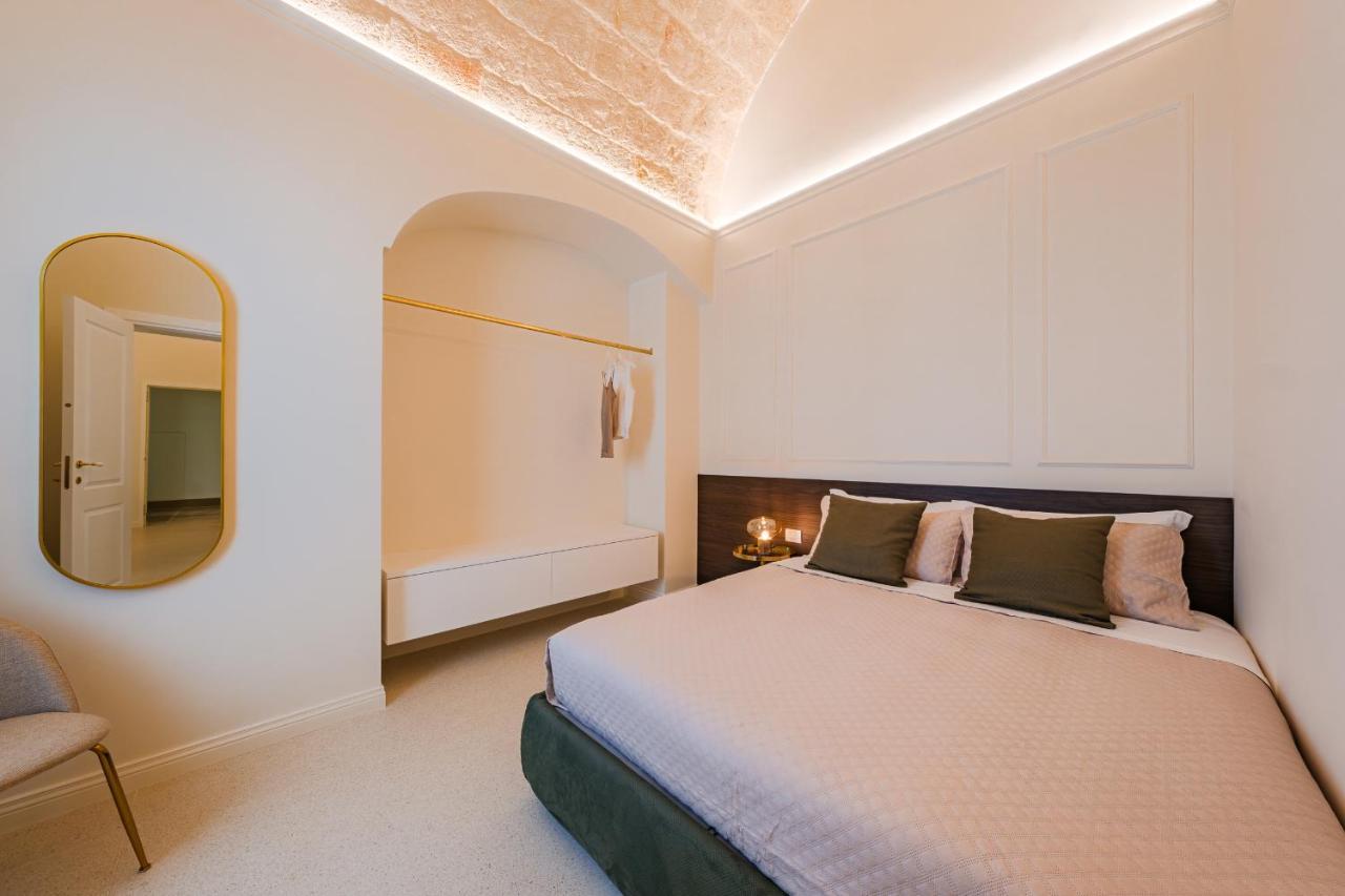 Helloapulia Charming Palazzo Clemente - Self-Catering Suites With Aircondition مونوبولي المظهر الخارجي الصورة