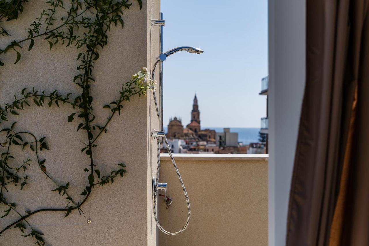 Helloapulia Charming Palazzo Clemente - Self-Catering Suites With Aircondition مونوبولي المظهر الخارجي الصورة