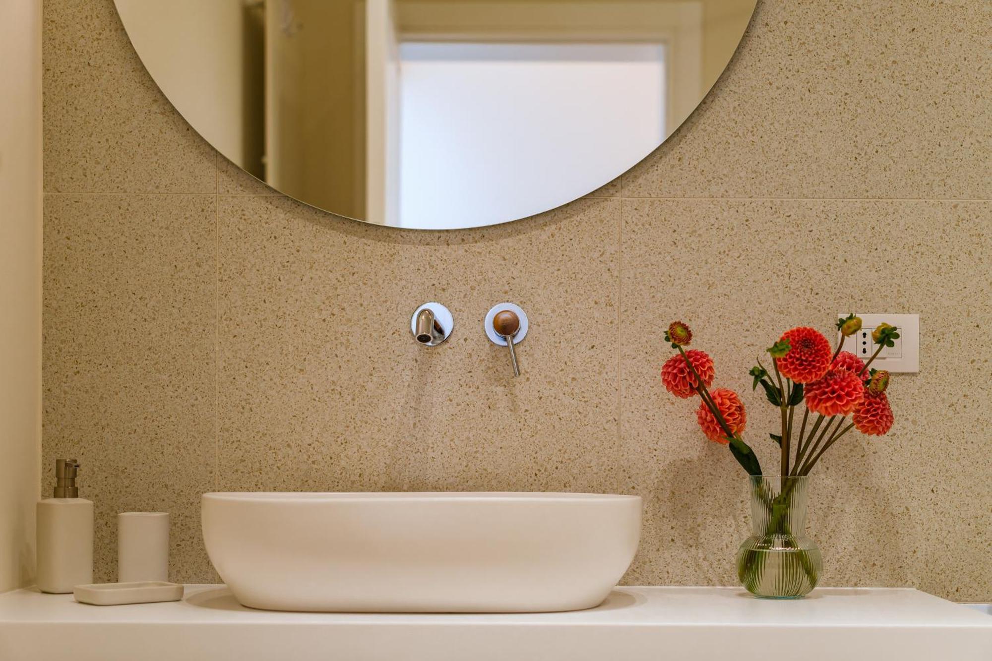Helloapulia Charming Palazzo Clemente - Self-Catering Suites With Aircondition مونوبولي المظهر الخارجي الصورة