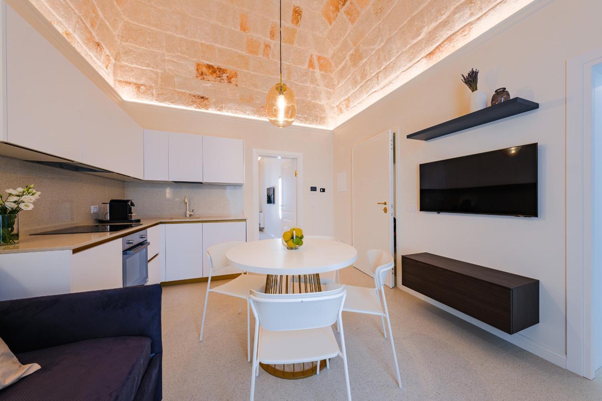 Helloapulia Charming Palazzo Clemente - Self-Catering Suites With Aircondition مونوبولي المظهر الخارجي الصورة